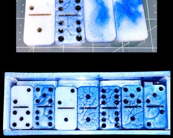 Domino set and box - double sixes (28 tiles) blue/white