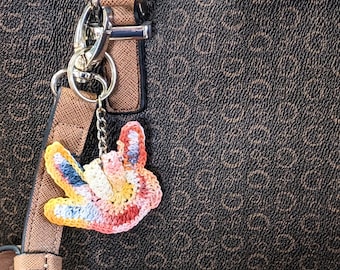 Llavero de crochet ILY: regalo hecho a mano en lenguaje de señas, concienciación sobre la sordera