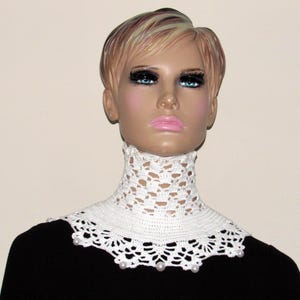 Collar de encaje blanco de ganchillo: corsé gargantilla victoriano gótico con cuentas, accesorios de boda de moda alternativa imagen 4