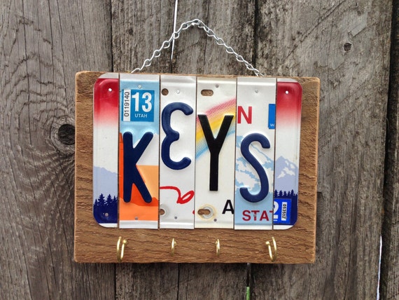 KEY RING HOLDER. Keys. Wall Key Holder. Entry Way Organizer. Housewarming Gift. Gift Idea for Dad