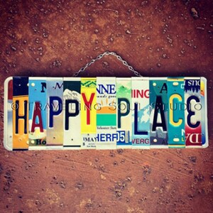 Letrero de matrícula &quot;Happy Place&quot;, colorido colgante de pared &quot;My Happy Place&quot;, hecho en Hawái, decoración playera para el hogar, regalos de viaje, matrículas recicladas
