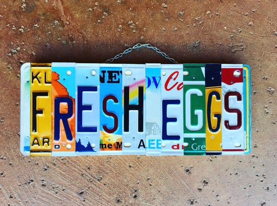 Fresh Eggs Sign, Farm Fresh Eggs, Rustic Sign, Eggs for Sale, License Plate Art, Farm House Kitchen Wall Decor, Chicken Sign, Chicken Coop