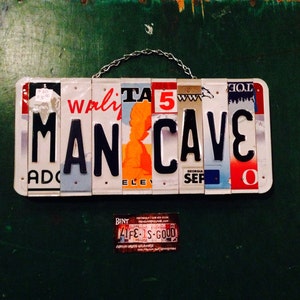 Espaço masculino. Homem. Decoração do quarto. Idéia de presente. Marido . Placa de carro . Bar. Esportes. EUA