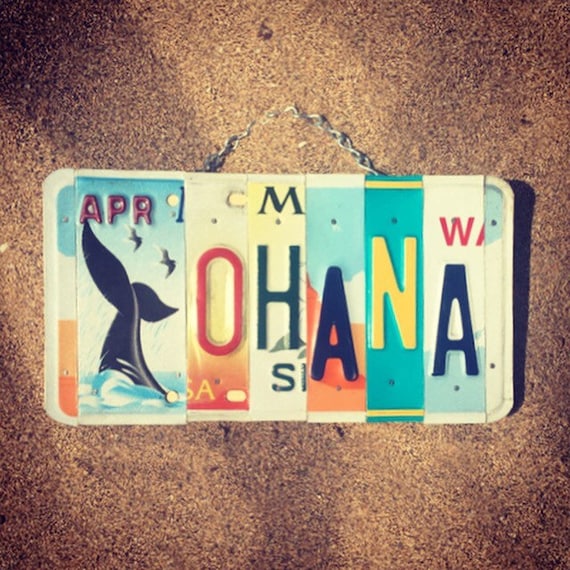 Ohana Sign. Beach Decor. Whale Art. Hawaiian Decor. Ohana Means Family Sign. Whale Decor. License Plate Art.