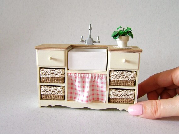 miniature kitchen sink