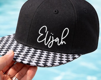 Czapka trucker dla dzieci • Czapka w kratkę • Snapback dla małych dzieci i niemowląt • Czapka trucker dla niemowląt • Czapka z nadrukiem • Czapka z płaskim daszkiem • Butikowa czapka dziecięca