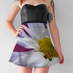 Daisy Flower Flare Skater Skirt, Teen Clothing Floral Skirt, Reversible Spandex Mini Skirt Womens Fashion Wearable Art Circle Skirt