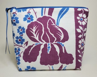 Vintage Tablecloth Zippered Pouch