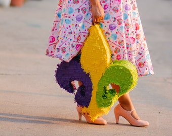 Mardi Gras Fleur de Lis Pinata - 21"