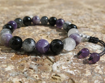 Protection Wrist Mala. 18 beads, 10mm. Mantra meditation. Amethyst, Tourmaline and Tourmalinated Quartz Mala beads. Adjustable closure.