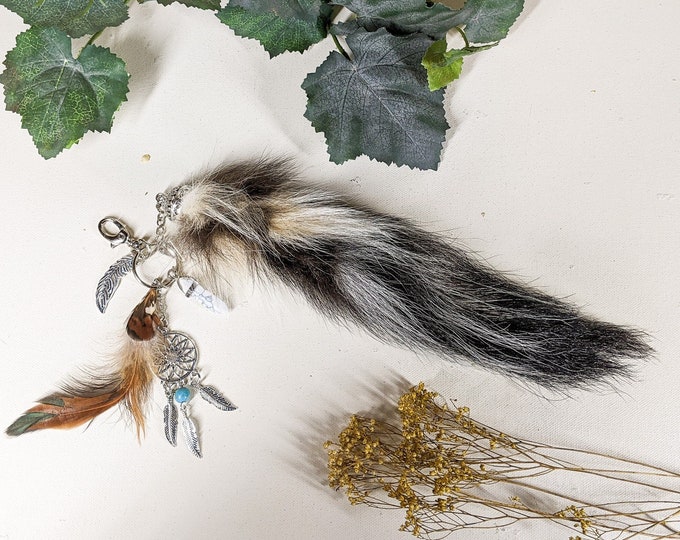 s24 Real Skunk tail taxidermy Key chain oddities curiosities collectible bling fashion purse oddity vulture culture goth dream catcher odd