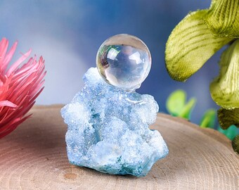 Miniature Crystal Ball on blue Quart Crystal stone 1:6 1-12 scale DollhouseDollhouse display doll Halloween Witch  Decor Mystic Diorama