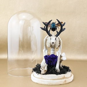 Y34c Resin Wendigo Blue Carpenter Bee Purple Rose Oddities Curiosities Dome spooky creepy demon macabre display home decor halloween goth