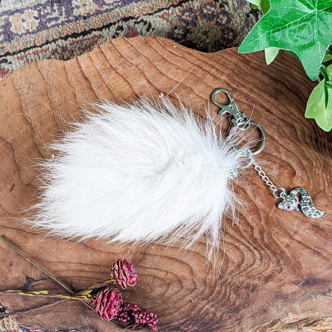 Fox Accessory Fox Tail BEAUTIFUL W/ a Miniature Fox Embellishment Talisman Purse ...