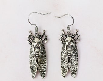 f40L Locust Cicada  earrings jewelry curiosities oddities insect whimsical beautiful Fashion Accessory Dangle Earring Gift