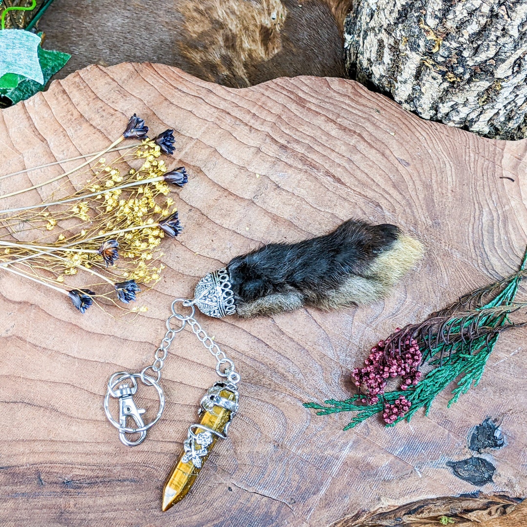 RF11 Real Rabbit Foot Hook Keychain NATURAL Good Luck Curiosities