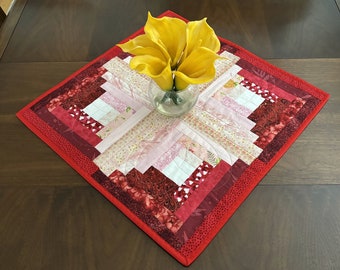 Red Pink Quilted Table Topper, Valentine Reversible Log Cabin Style Table Quilt, Handmade 20" (51cm) Square Heart Table Topper