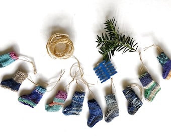 Christmas Tree Garland Mitten Christmas Ornament Knitted Mini Sock Garland Hand Knit Stockings on a String Grey Miniature Sock Bunting