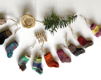 Christmas Tree Garland Mitten Christmas Ornament Knitted Mini Sock Garland Hand Knit Stockings on a String Grey Miniature Sock Bunting