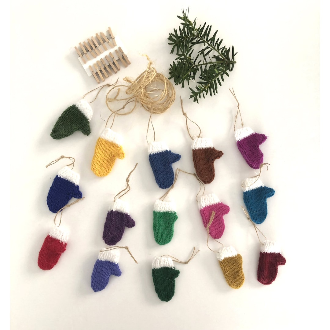 Knitted Mitten Garland, Colorful Miniature Mitts Bunting, 15 Hand Knit