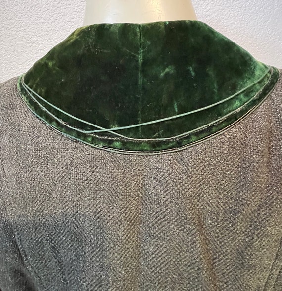 Antique Wool Coat 1900s Edwardian Green Velvet - image 4