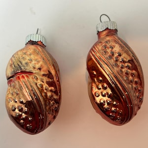 Vintage Shiny Brite Acorn Spiral Bumpy Christmas Ornament