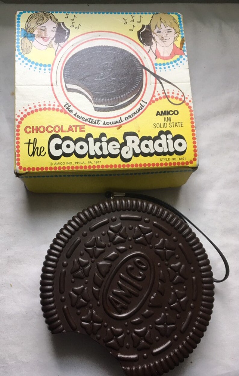 Vintage Novelty Figural Oreo Cookie Radio