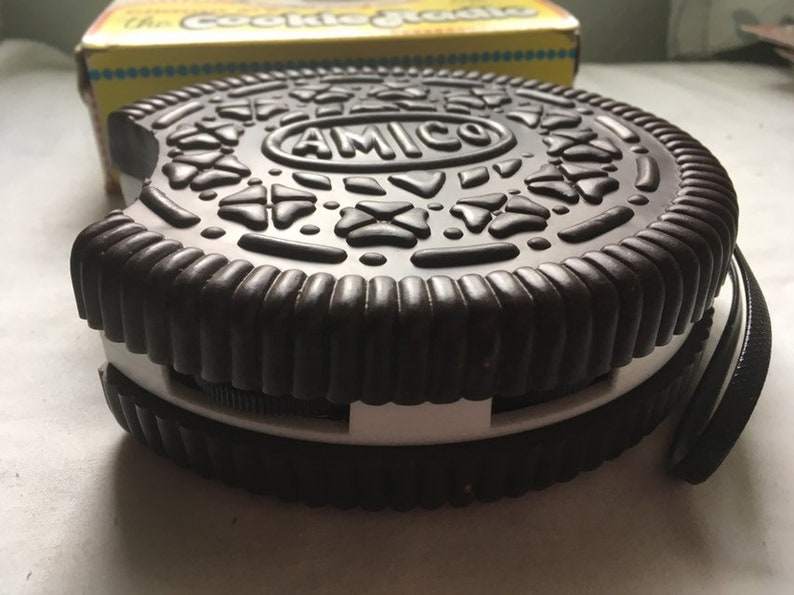 Vintage Novelty Figural Oreo Cookie Radio