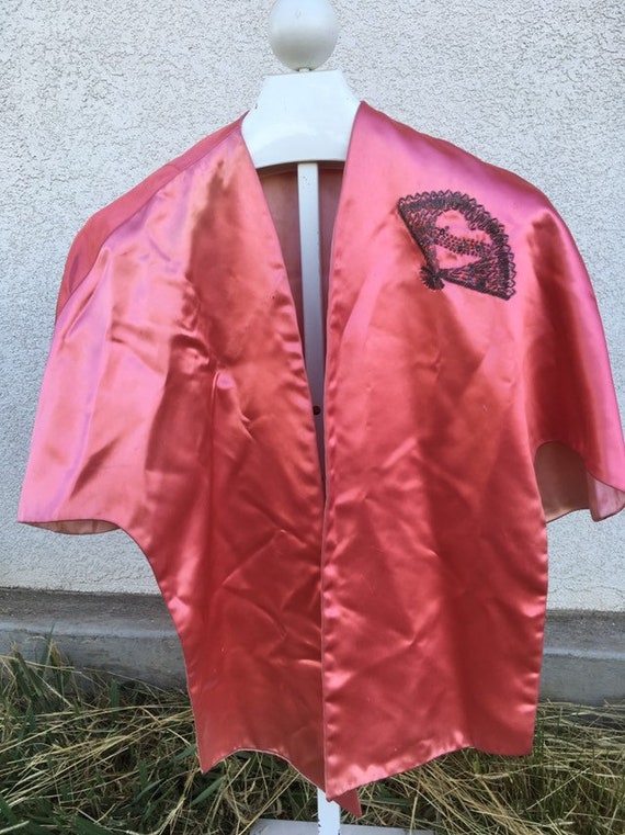 Vintage 1940s Pink Satin Cape