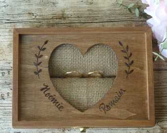 Rustic Wedding Ring Box with Window. Large Ring Bearer. Personalized Ring Holder. Ring Pillow Box.