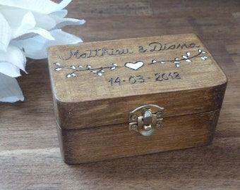 Wedding Ring Box Rustic. Personalized Wooden Ring Holder. Ring Bearer Box. Engraved With Leaves Boho Wedding Decoration.