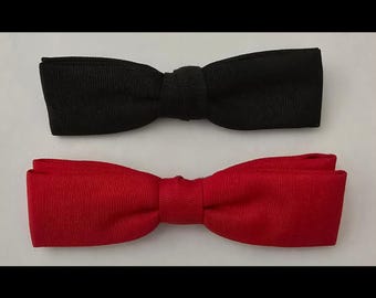Kids red and black clip on bow ties. 2 piece lot