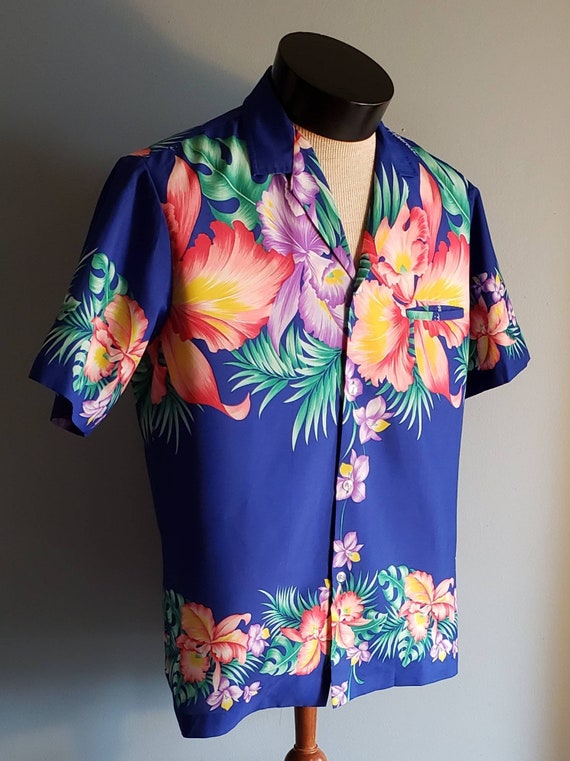 Striking orchid print mens vintage Hawaiian shirt. - image 4