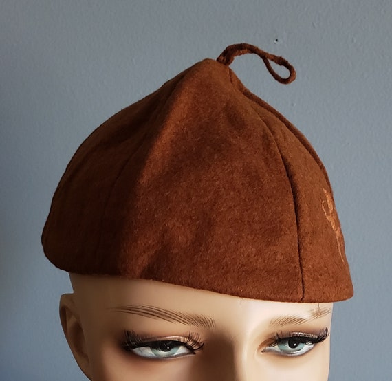 1950s brown felt Brownie beanie cap. Girl Scout o… - image 4