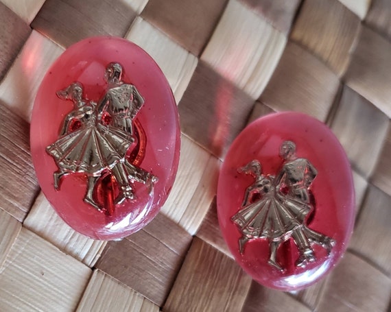 Vintage Red Lucite Swing Dancer Clip On Earrings. - image 4