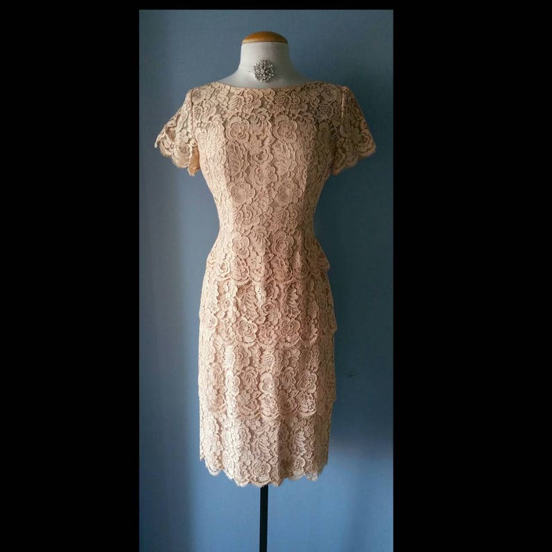 Vintage lace Lilli Diamond cocktail dress