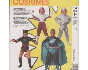 McCall's 7341 P205 Super Heroes Childrens Costume Pattern w/ Cape Size 5 6 Uncut