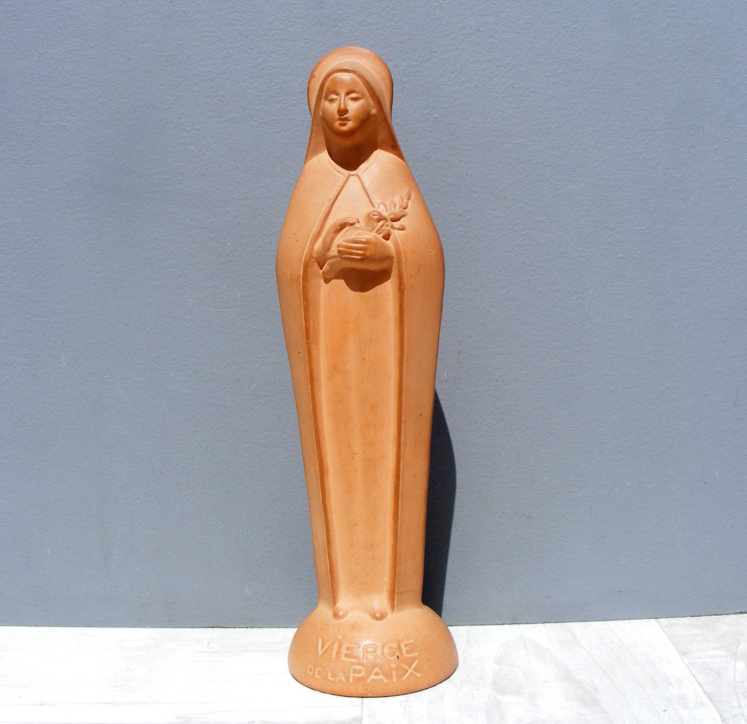 Vierge de La Peace Art Déco Statue/Antique Français Terracotta Déco Religious Statue, Virgin Statue,