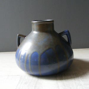 French Art Deco Leon Pointu Vase,Pottery.