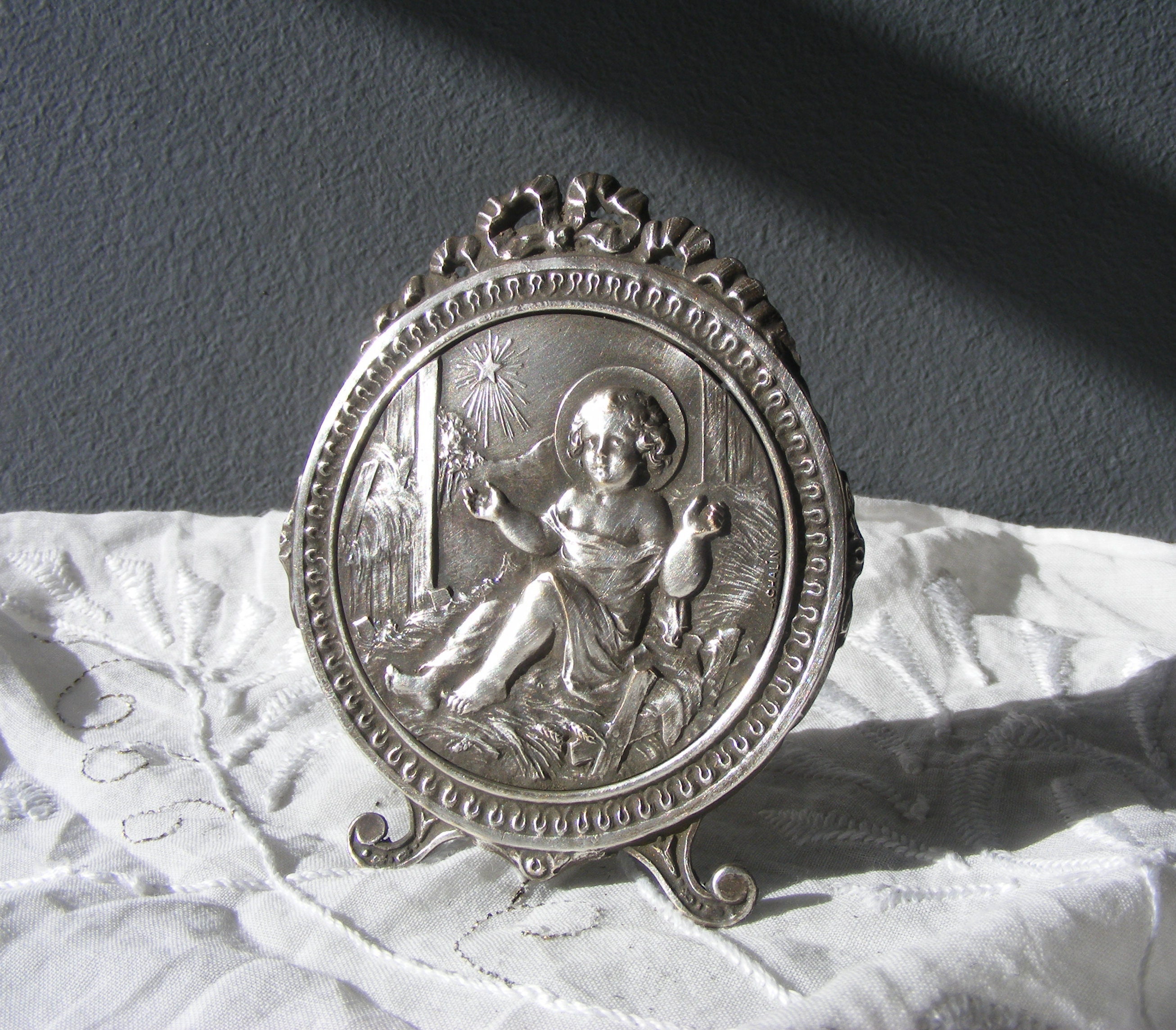 Antique Français Petit Enfant Jésus Christ Cadre, /Reliquary/Signé L.chalin.