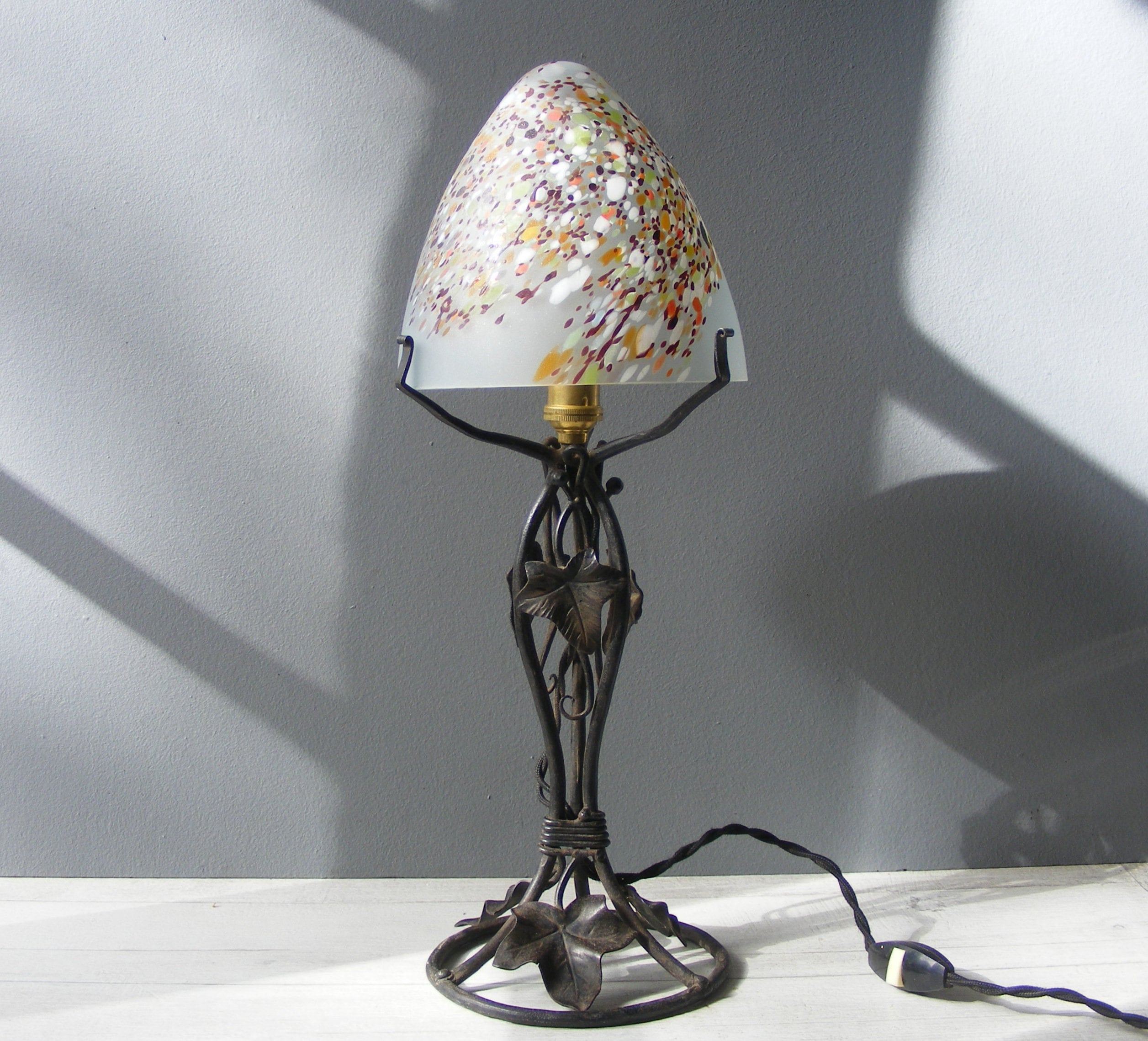 Lampe art nouveau en fer forgé