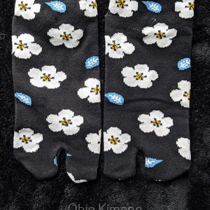 Black Floral Tabi Socks - Flip Flop Socks - Beach Socks - Yoga Socks