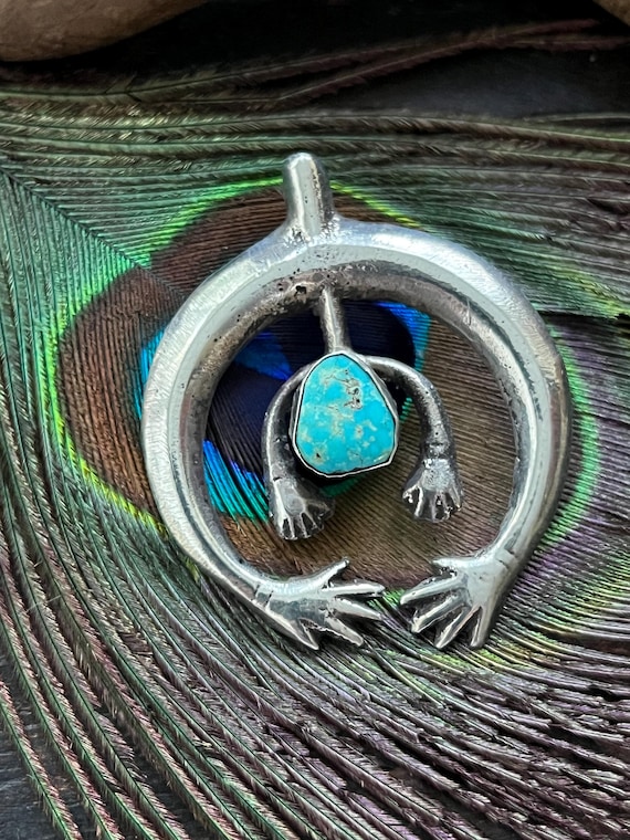 Tufa cast sterling naja pendant with Kingman turquoise