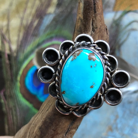 Beautiful classic Navajo Sterling and kingman turquoise ring size 6.75