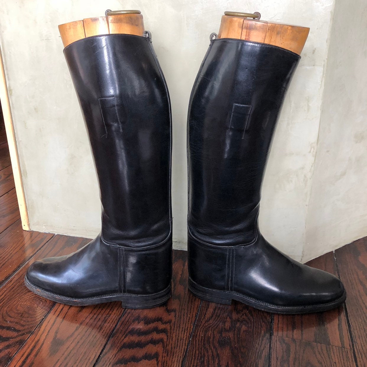 RESERVED 4CORKY Vintage Bespoke Mens English riding boots with wooden