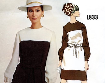 1960s Vintage Vogue 1833 - Mod, Color Block Dress Sewing Pattern Vogue Americana Oscar de la Renta - Bust 34 / Size 14