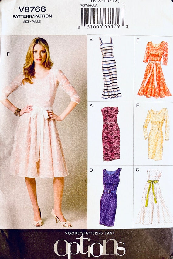 Vogue 8766 Misses & Misses Petite DRESS パターン Vogue Easy