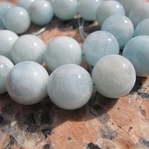14mm Aquamarine Round Bead S447