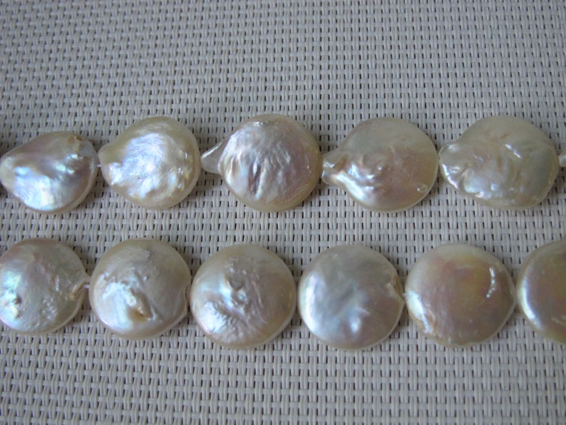 17-18mm Creamy White Coin Fresh Water Pearl PL93