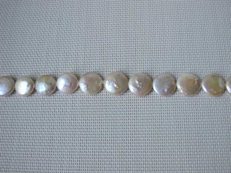 17-18mm Creamy White Coin Fresh Water Pearl PL93